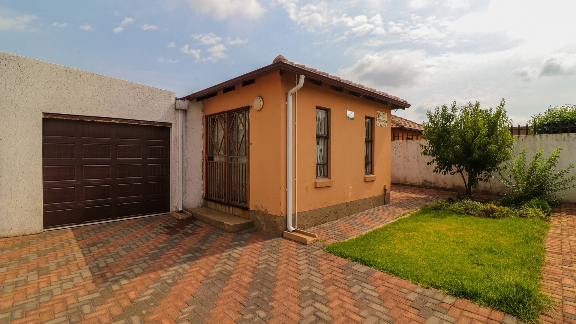 Charming 3 Bed House For Sale in Goudrand Must See! 2205525 MyProperty