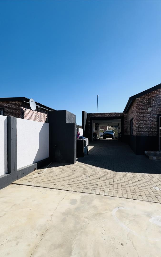 3 Bedroom House in Brakwater For Sale N1,690,000 2255667