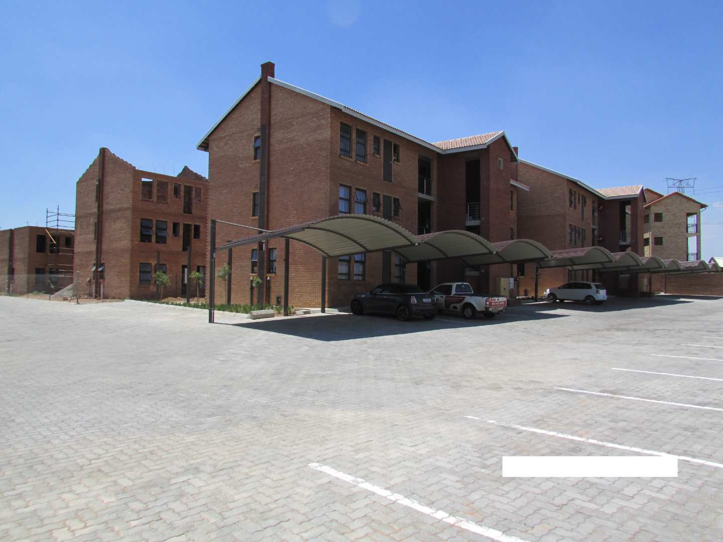 1 BEDROOM FLAT TO RENT IN KOSMOSDAL