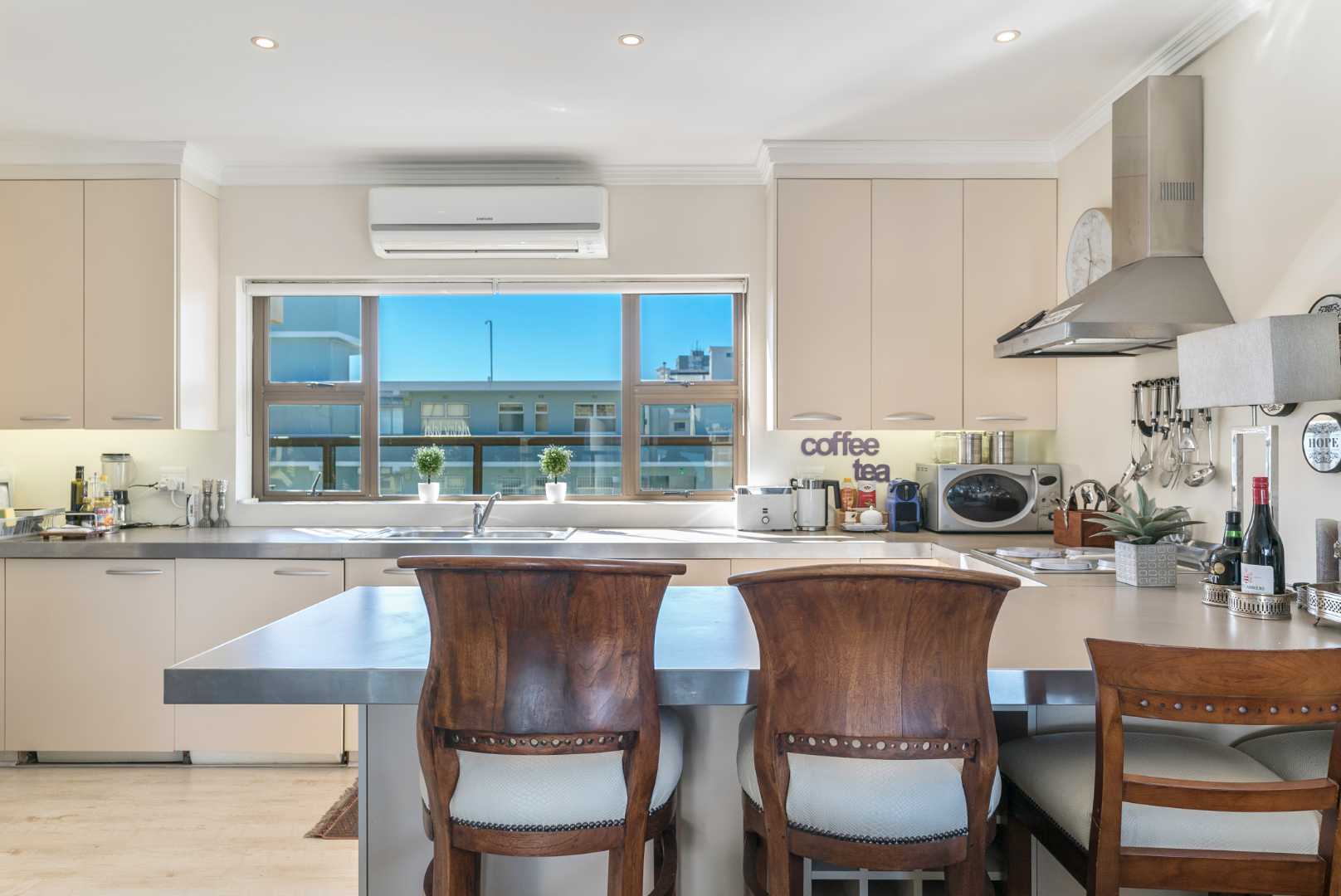 Sea Point Apartment For Sale in Sea Point, Cape Town was listed for