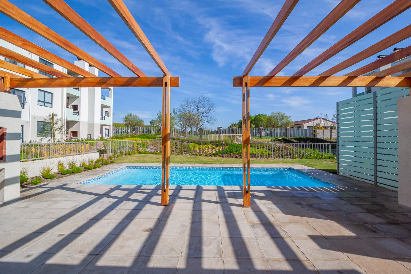 2 Bedroom Apartment in Cape Gate, Brackenfell Rental Monthly for R