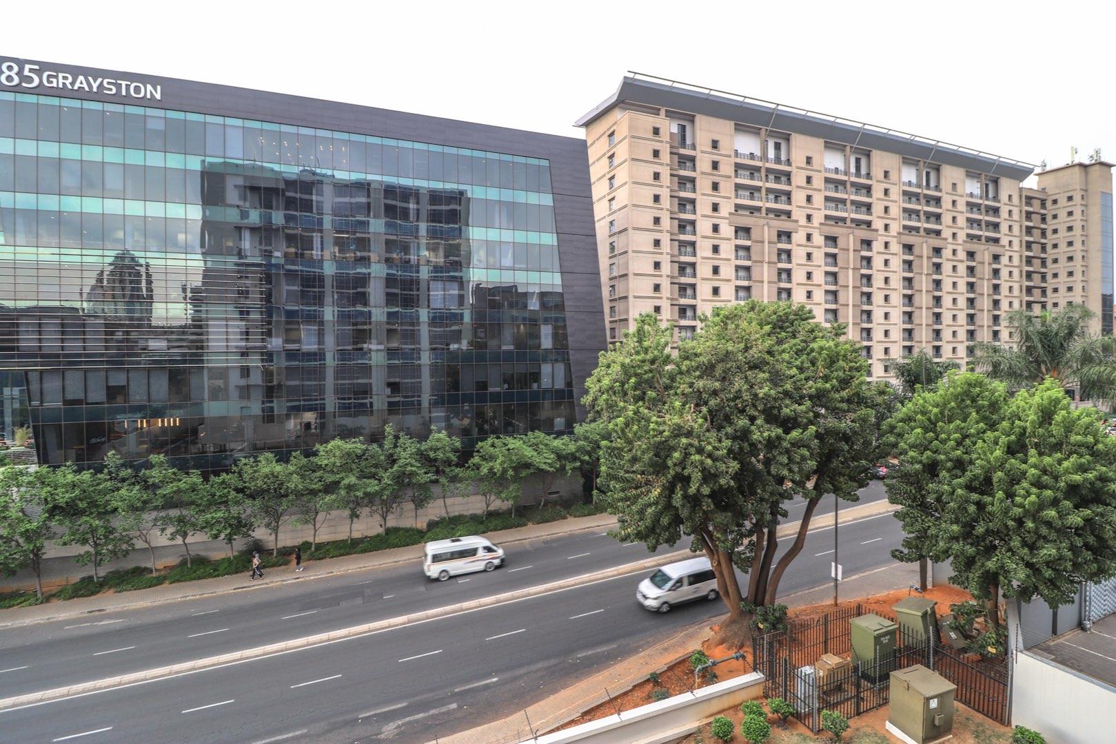 To Rent Apartment in Sandhurst with 2 beds, terrace, WiFi, and secure