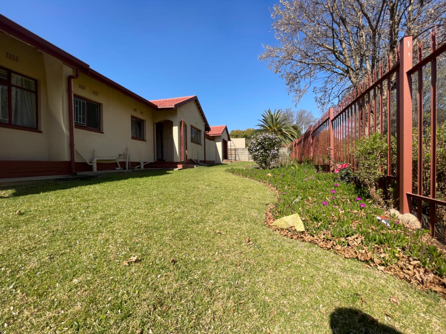 Birch Acres House For Sale in Birch Acres, Kempton Park was listed