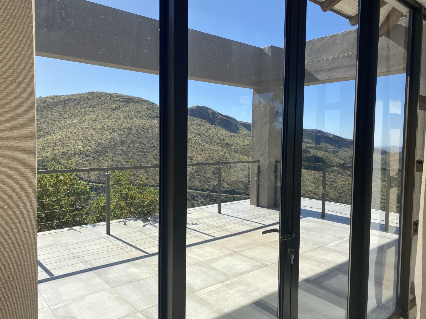 Regenstein Estate House for Sale 5BR/5BA, scenic views, outdoor oasis