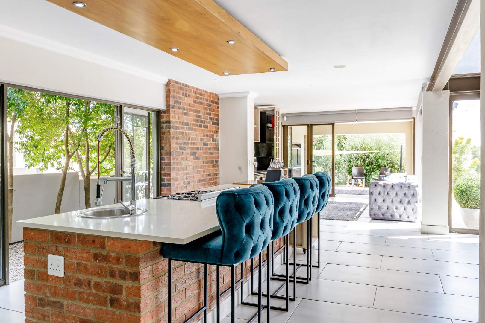 Stunning 4Bedroom House with Infinity Pool at Copperleaf Golf