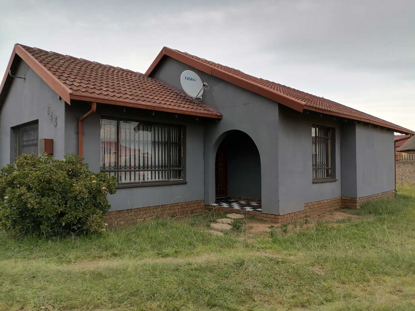 House For Sale in Tsakane Ext 1 3 Bedrooms, Near Pholosong Hospital