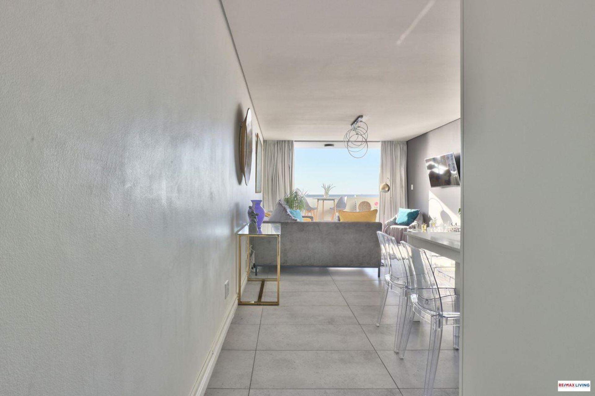 Sea Point Apartment For Sale in Sea Point, Cape Town was listed for