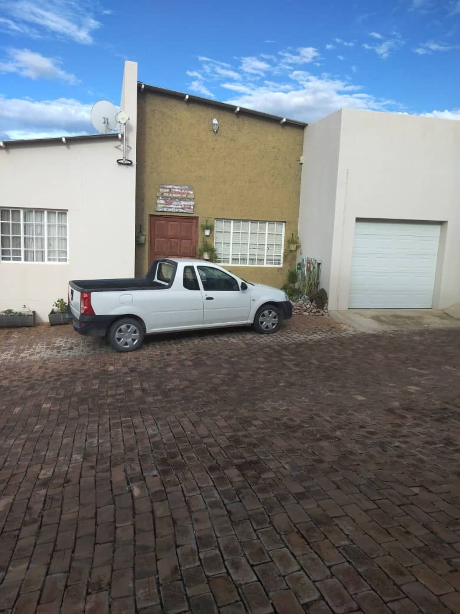 Spacious Townhouse for Sale in Outjo Central, Ideal for Families