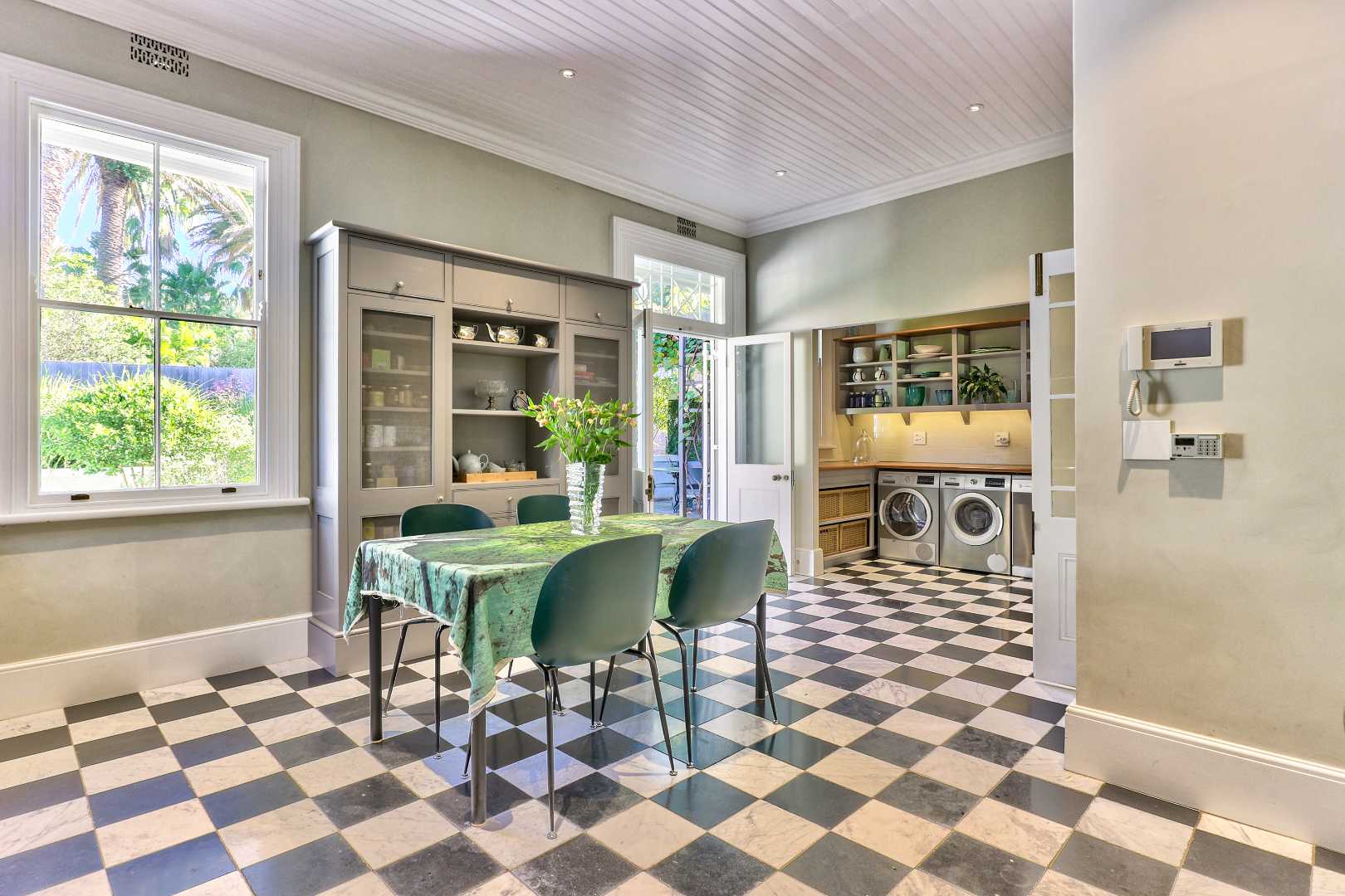 Gardens House Rental Monthly in Gardens, Cape Town R62,000.00 / month