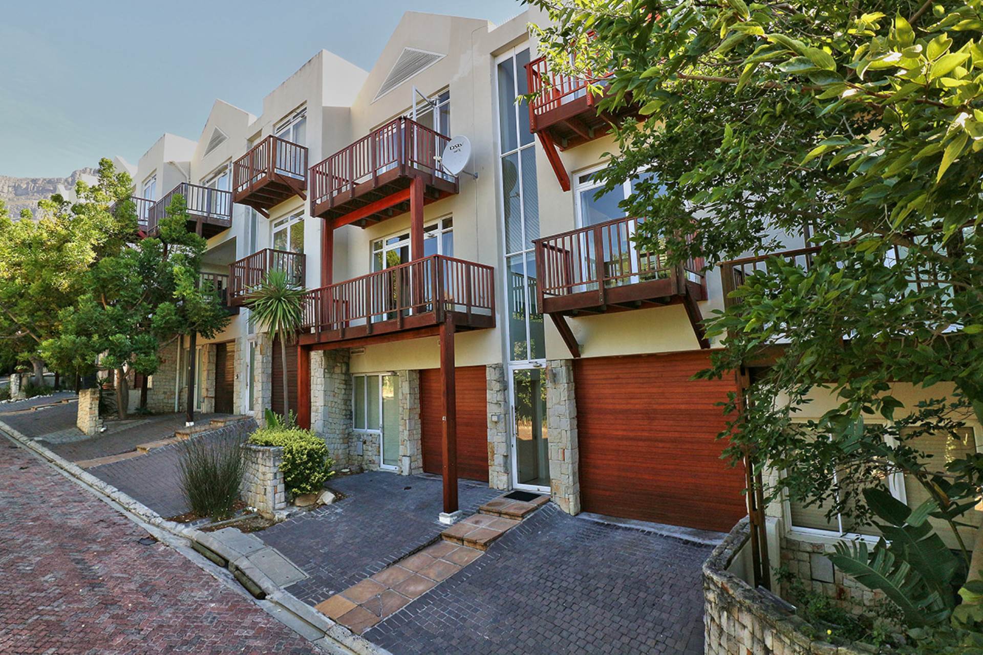 Luxurious House For Sale in Higgovale with City Views 1072964 MyProperty