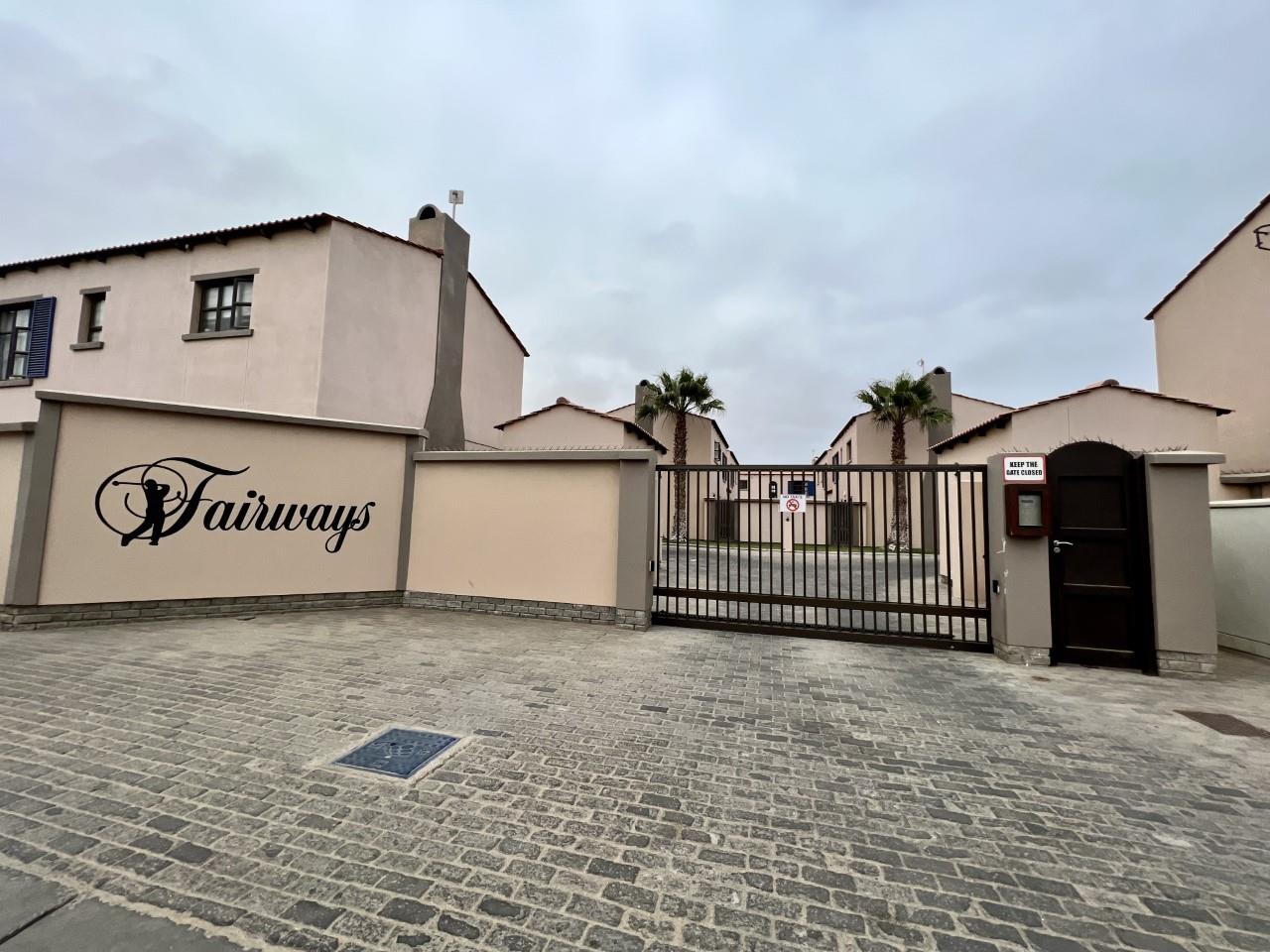 Modern 2 Bed Townhouse, For Sale, Fairways Estate, Private Courtyard