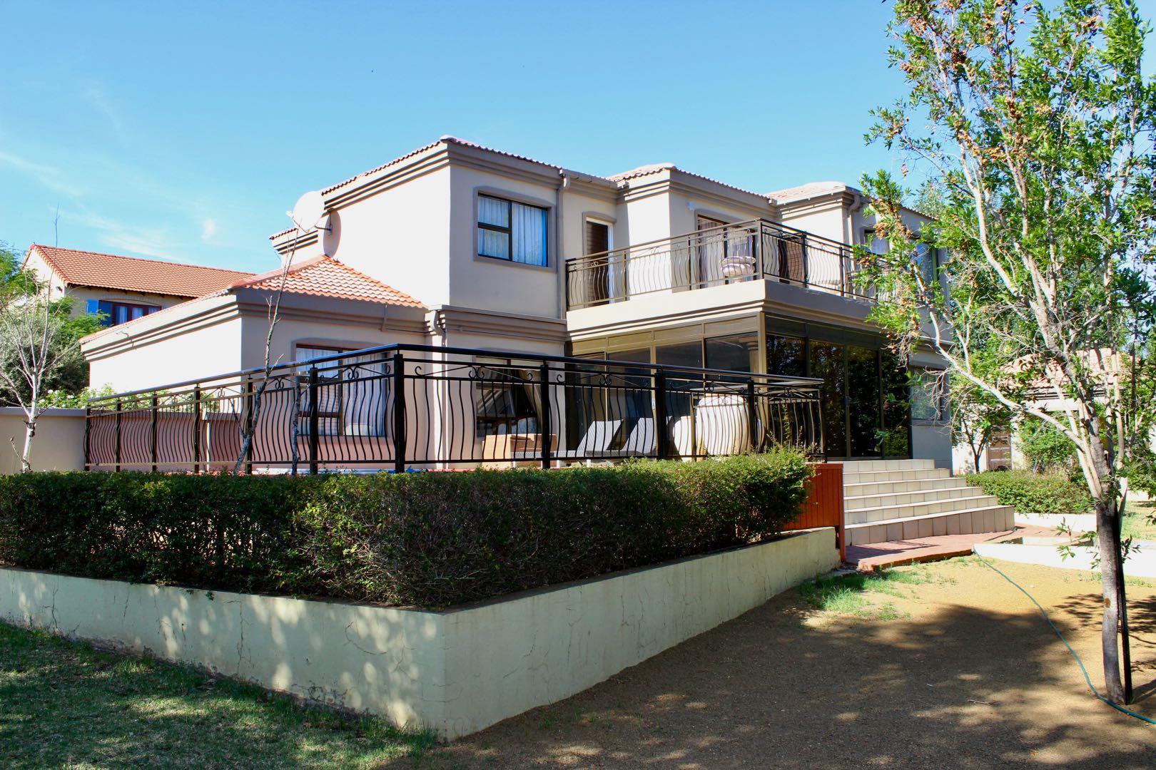 4 Bedroom House For Sale in Woodland Hills Wildlife Estate 2072467