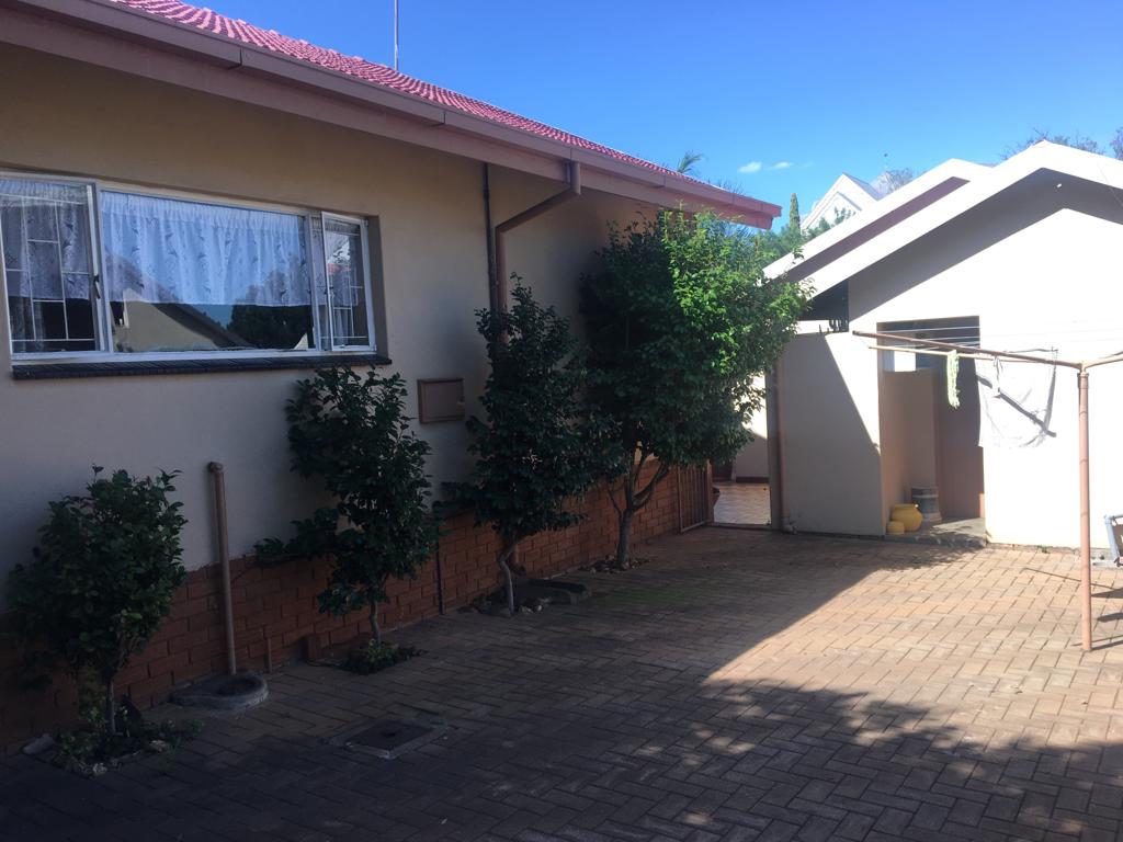Lyttelton Manor House For Sale in Lyttelton Manor, Centurion was