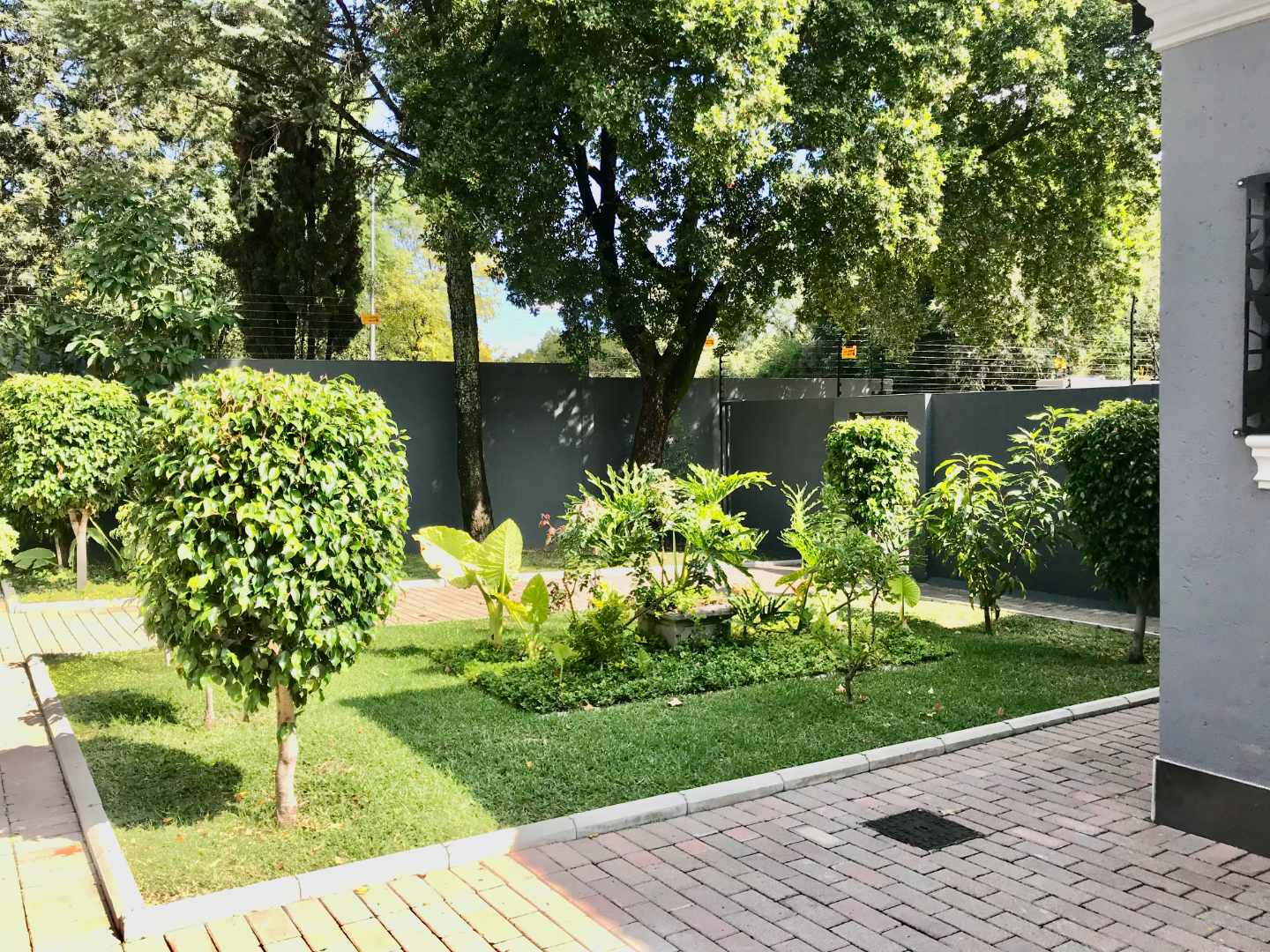 property-image