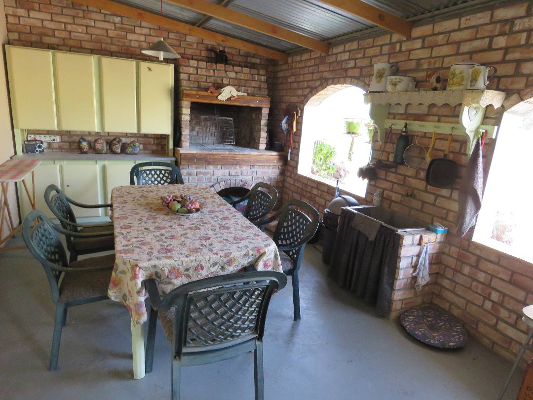 Rare Find Spacious 3Bedroom House for Sale in Uis Central 2150609