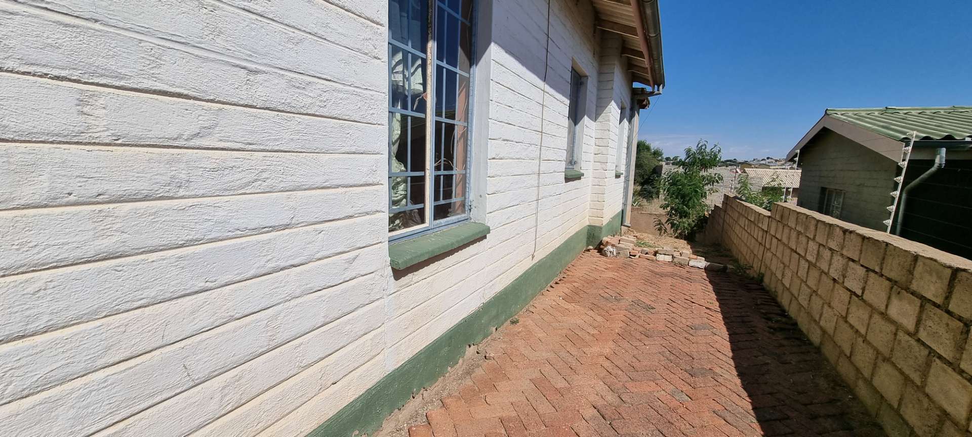 3 Bedroom House in Katutura, Windhoek For Sale for N 1,000,000 2249436