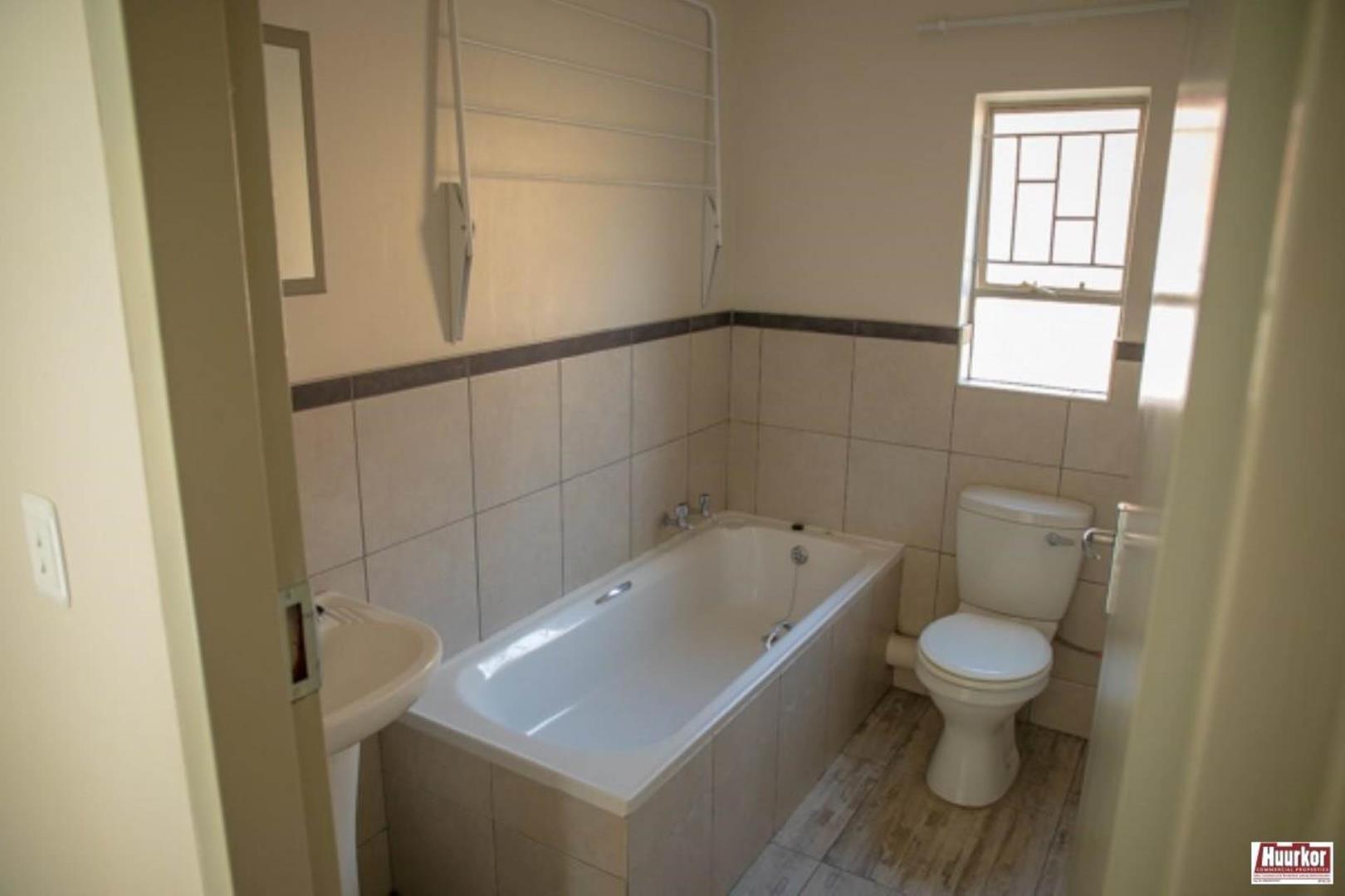 2 Bedroom Apartment in Philip Nel Park To Rent R5,820/month 2151778