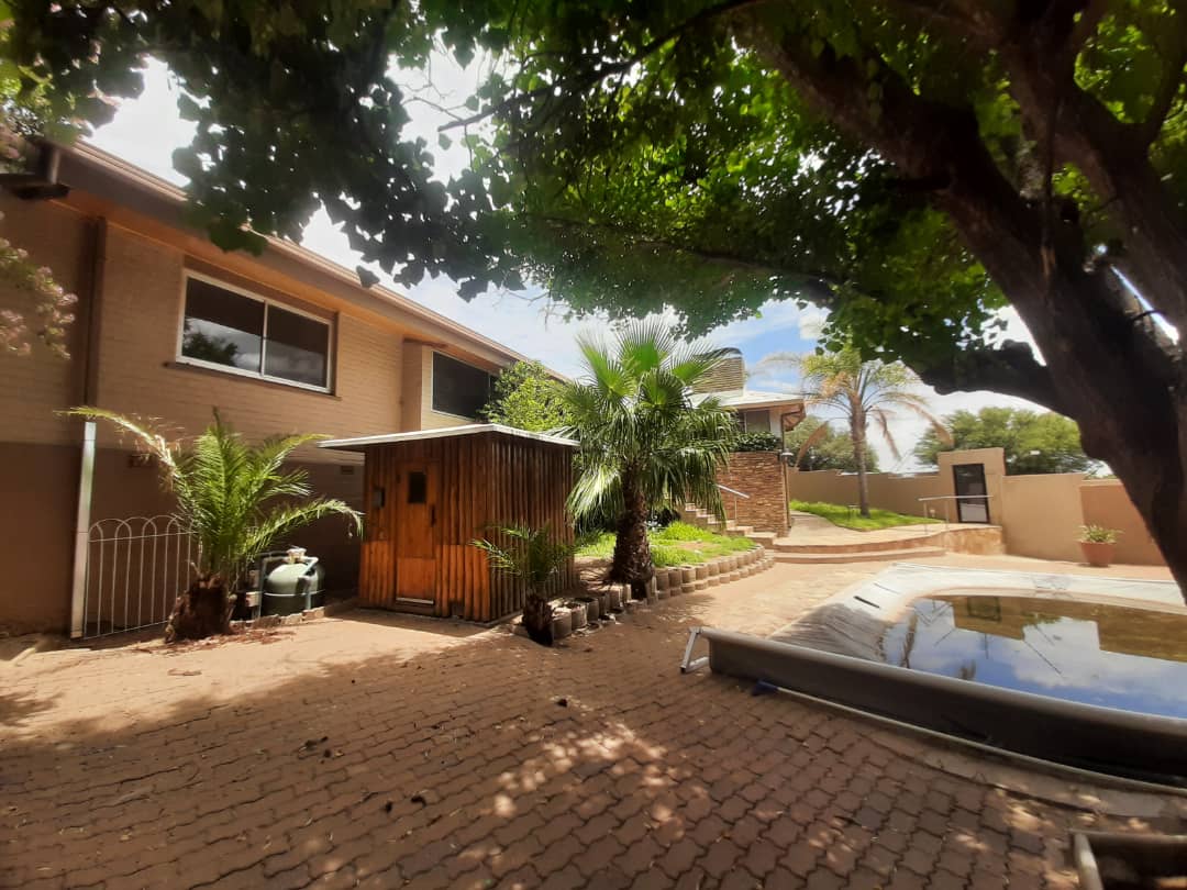 Luxurious 4Bedroom House For Sale, Klein Windhoek Must See! 2160055 MyProperty Namibia