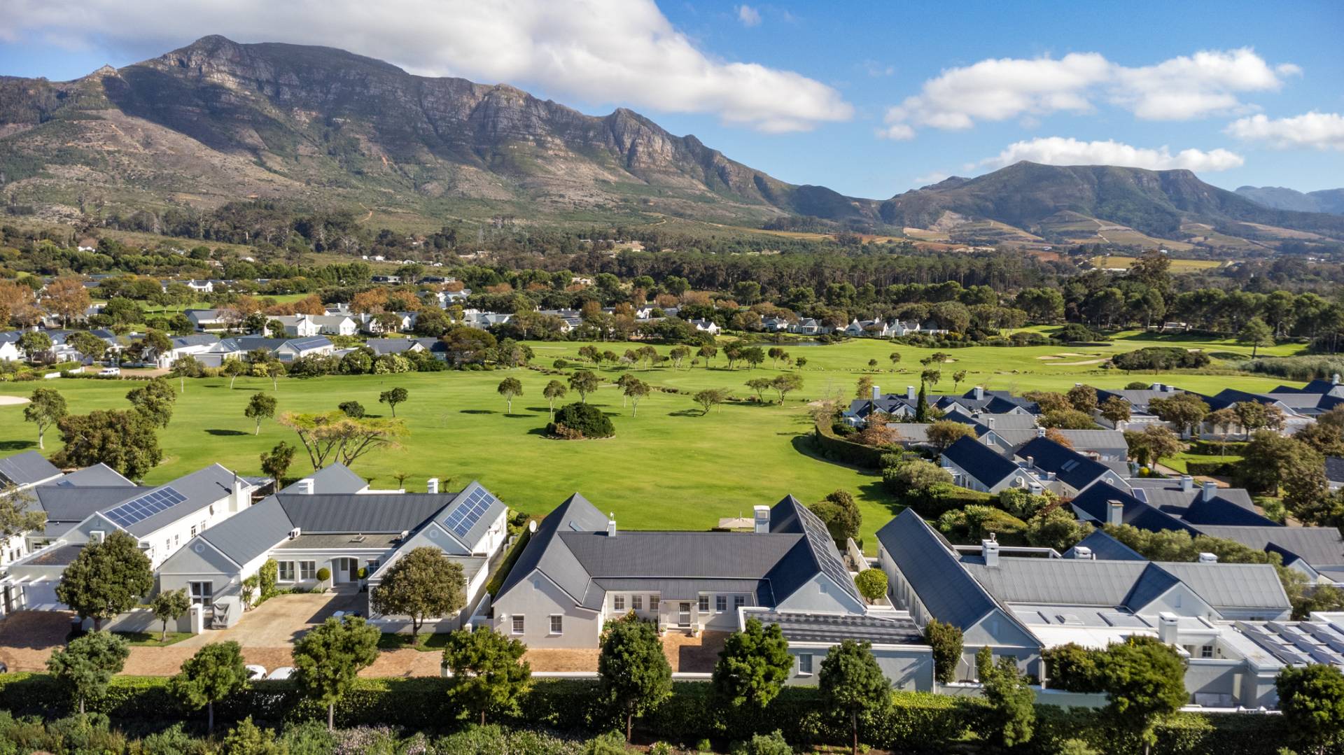 4 Bedroom House in Steenberg Golf Estate For Sale R32,000,000 2238463