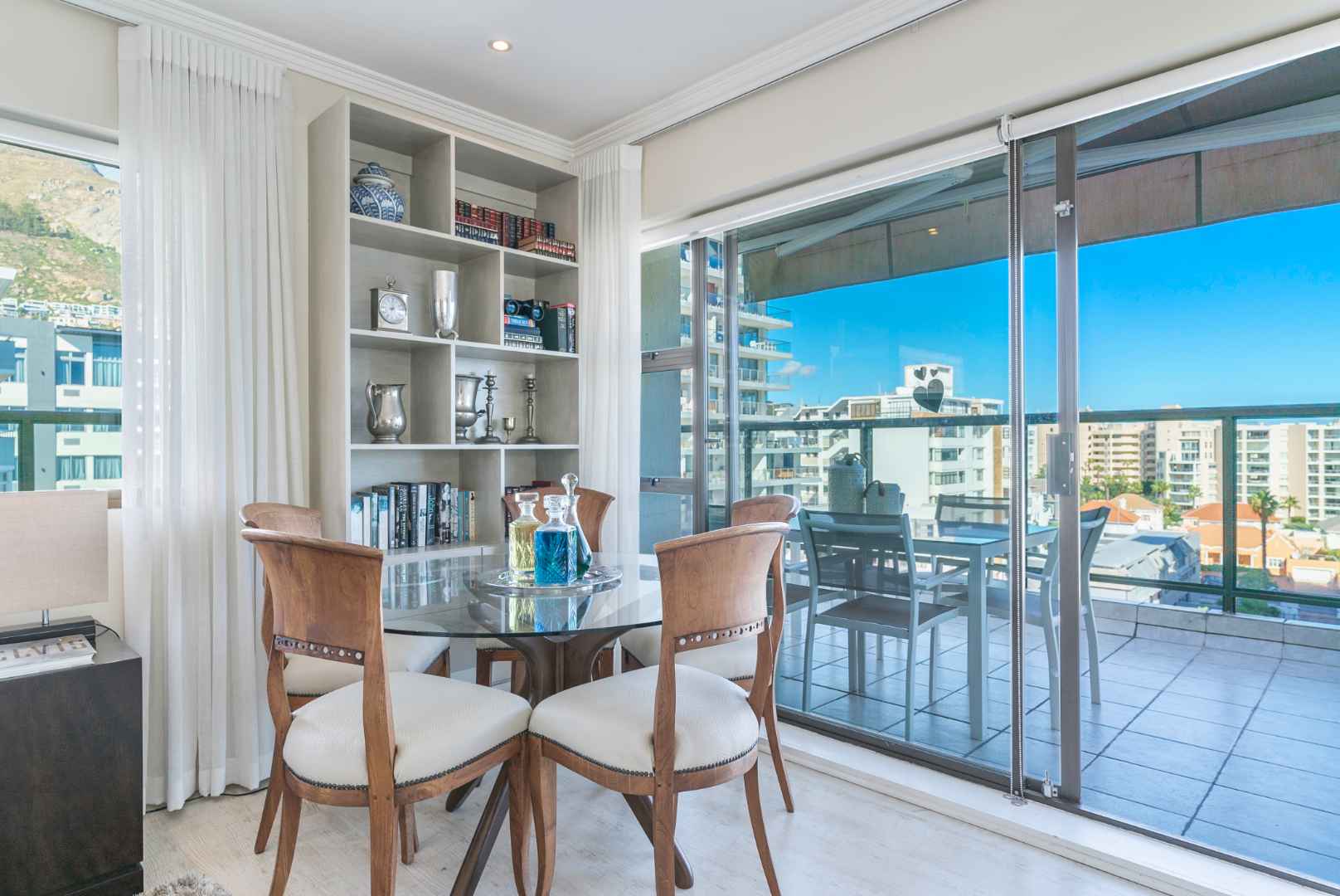 Sea Point Apartment For Sale in Sea Point, Cape Town was listed for