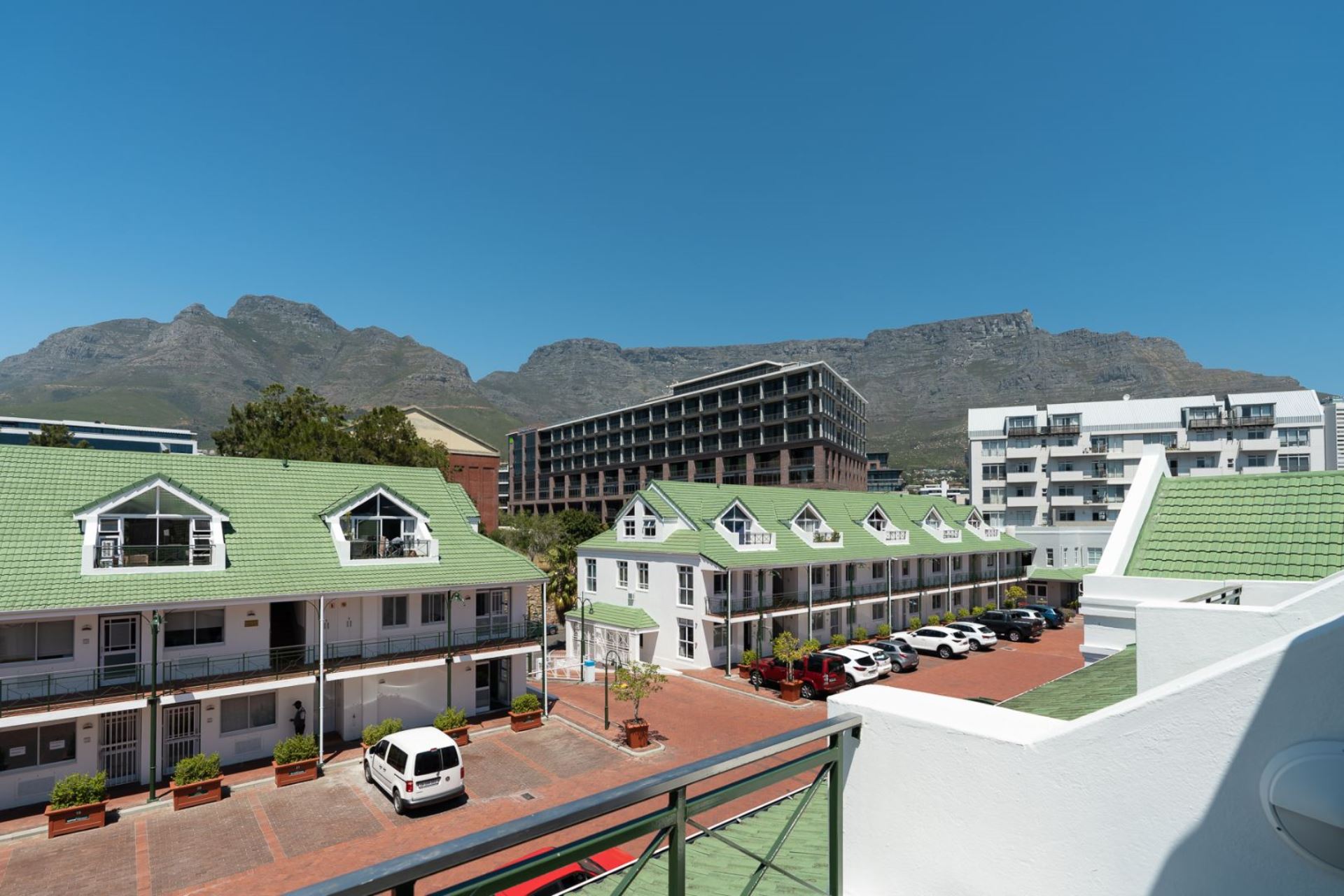 Gardens - Apartment For Sale in GARDENS, CAPE TOWN was listed for R1 ...