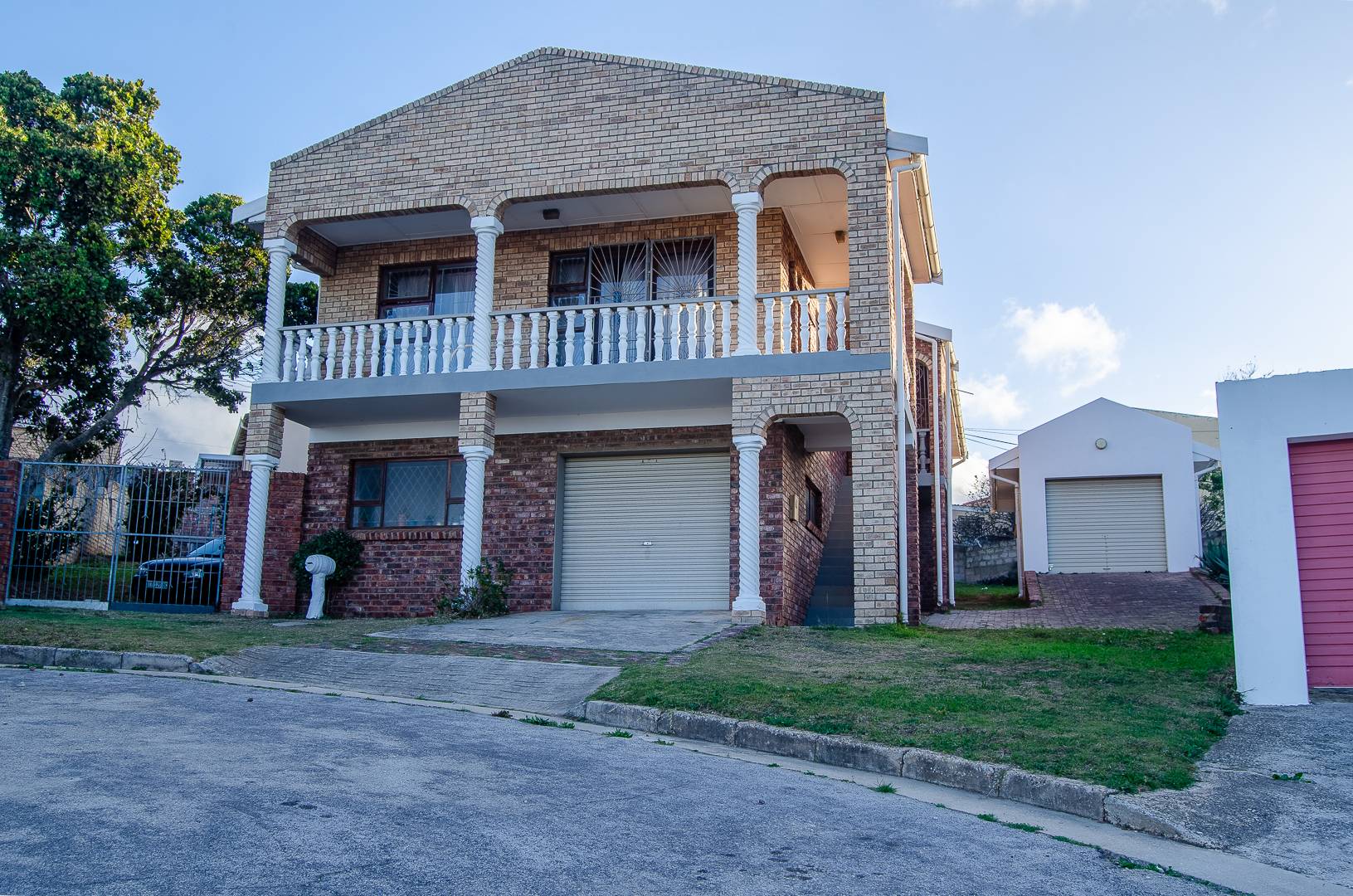 3 Bedroom House in Hillside, Port Elizabeth Sold for R 980,000 2295283