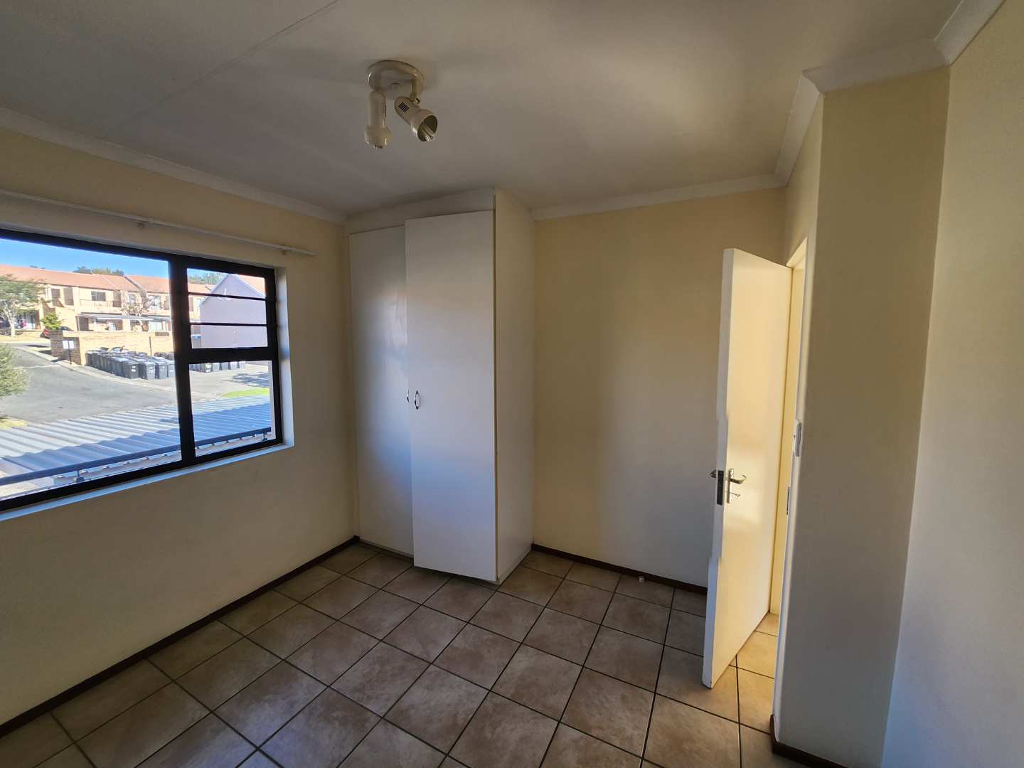 property image property-image