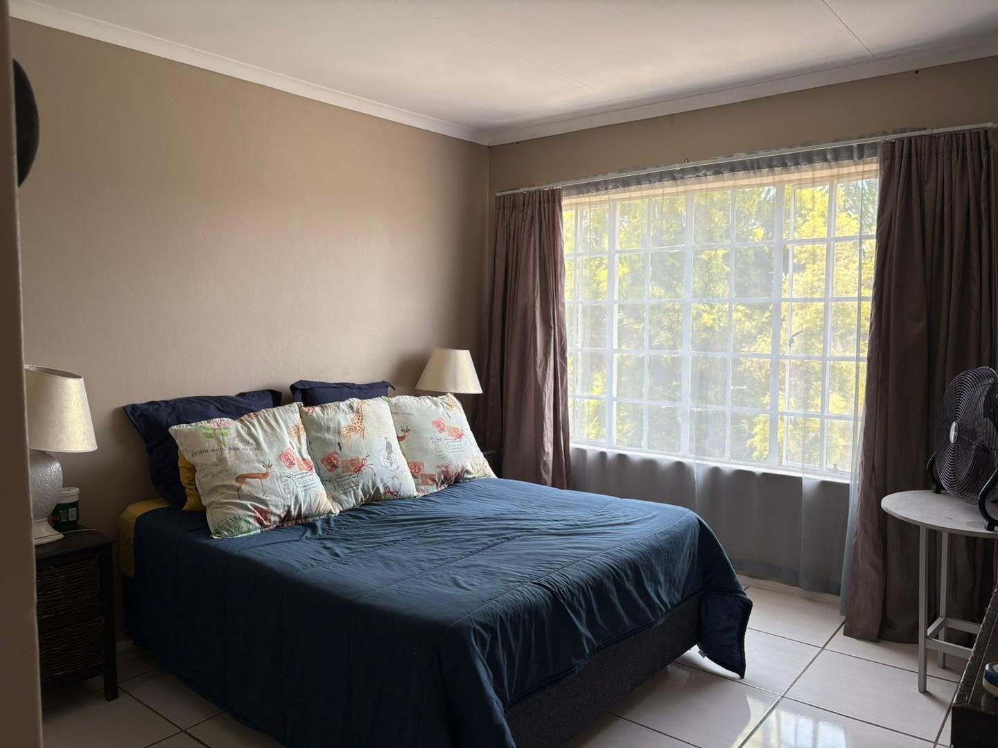 property-image