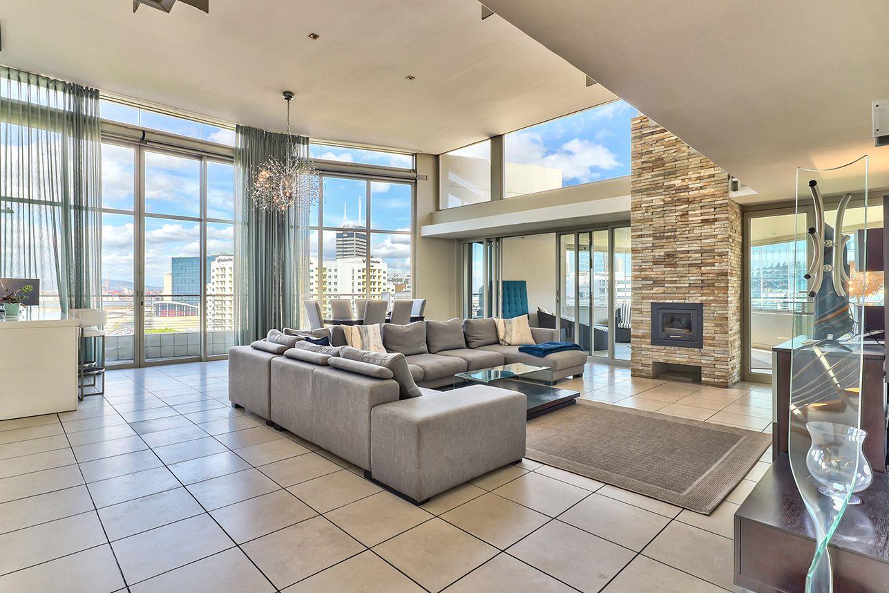 3 Bedroom Apartment For Sale in De Waterkant, 2 Hospital Street