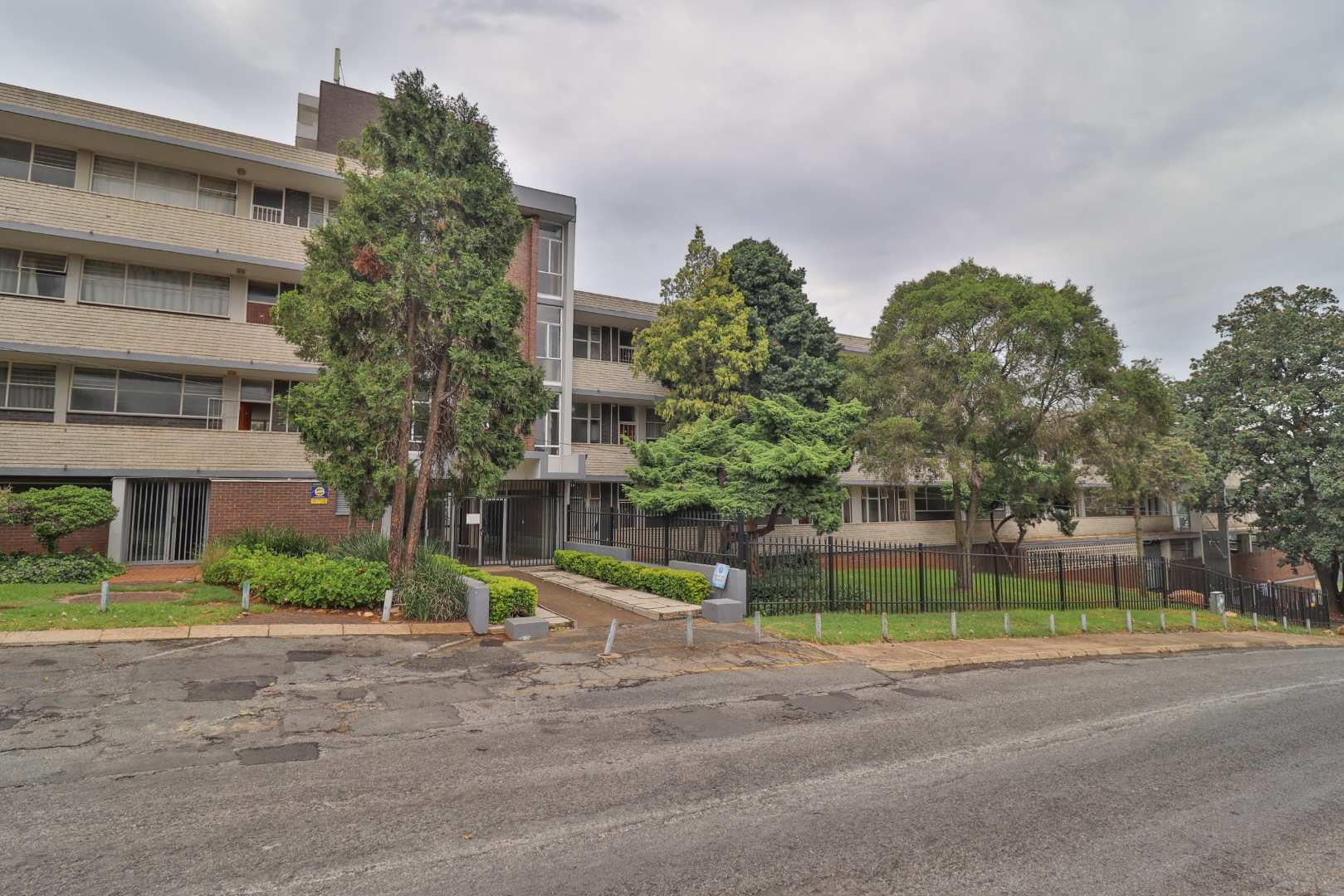 property-image
