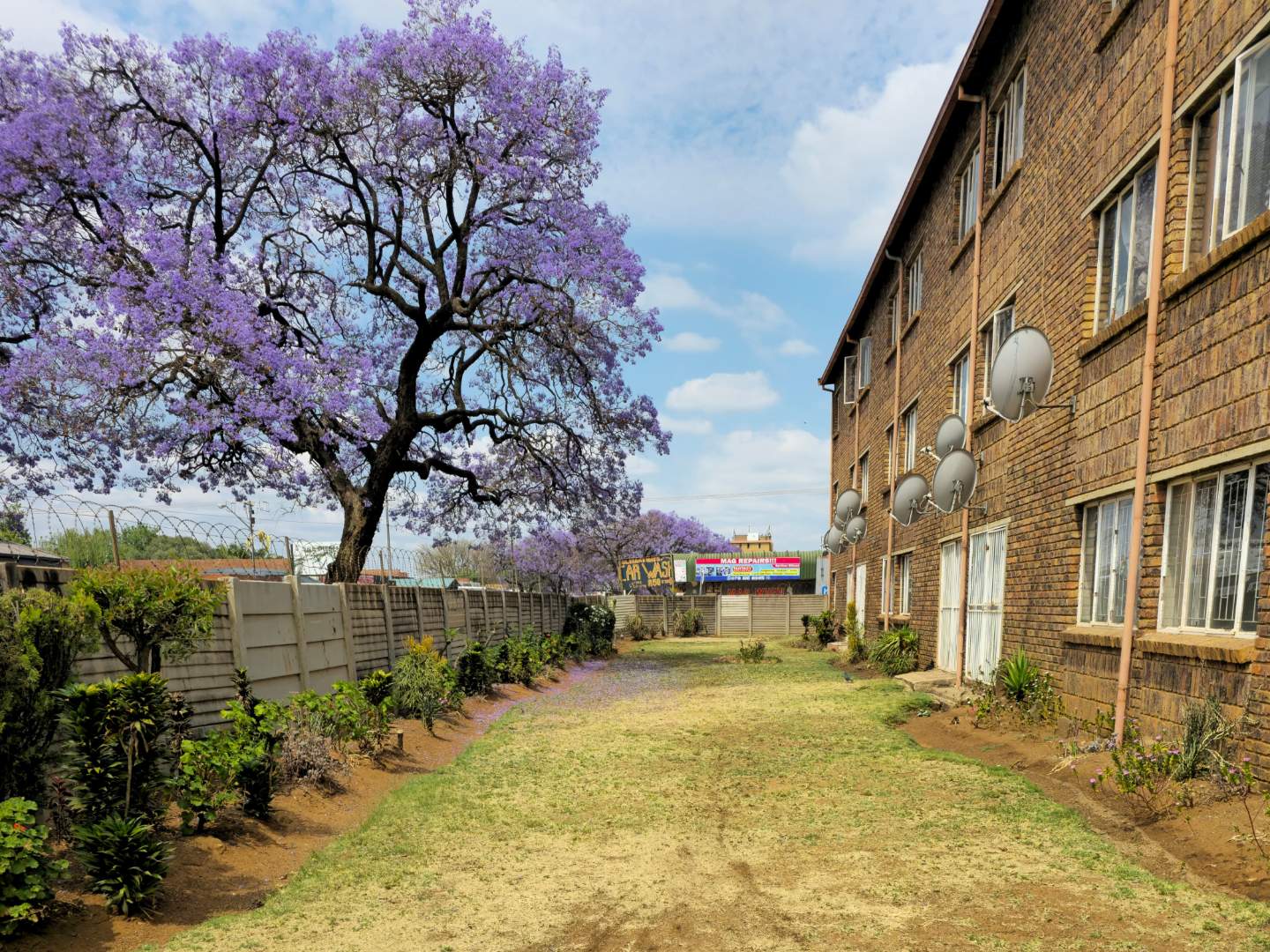 Charming 2-Bedroom Apartment in Pretoria North