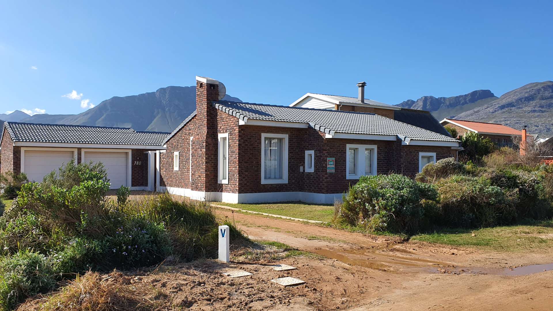 Pringle Bay Property property and houses for sale in Pringle Bay