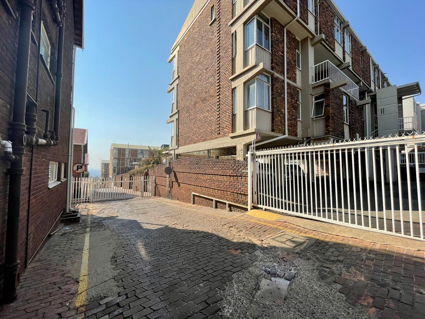 Primrose Hill Apartment Rental Monthly in Primrose Hill, Germiston R5