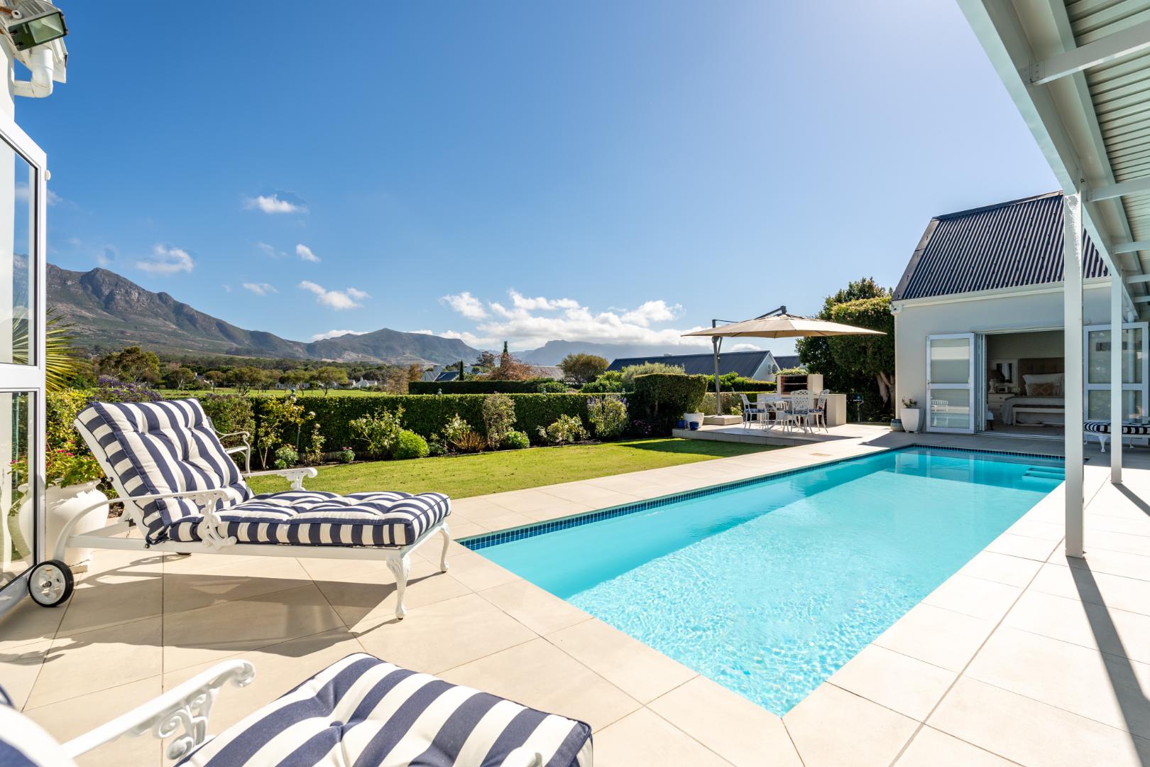 4 Bedroom House in Steenberg Golf Estate For Sale R32,000,000 2238463