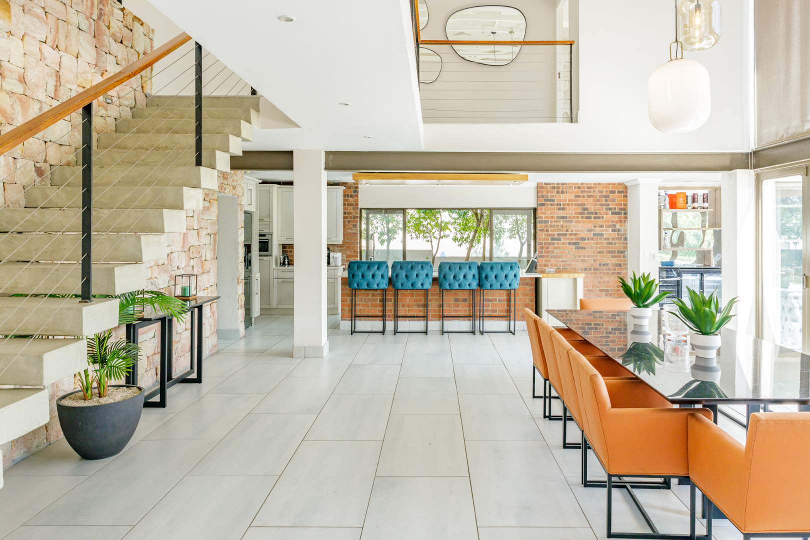 Stunning 4Bedroom House with Infinity Pool at Copperleaf Golf