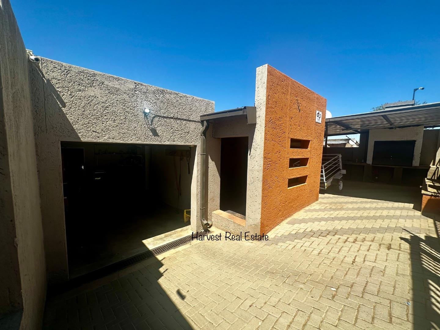 3 Bedroom House in Katutura, Windhoek For Sale for N 1,380,000 2199381