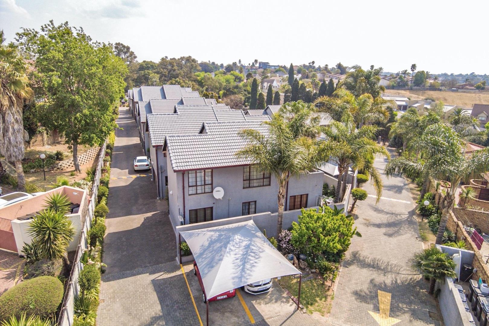 Modern Cluster For Sale in Corlett Gardens Ideal Family Home with