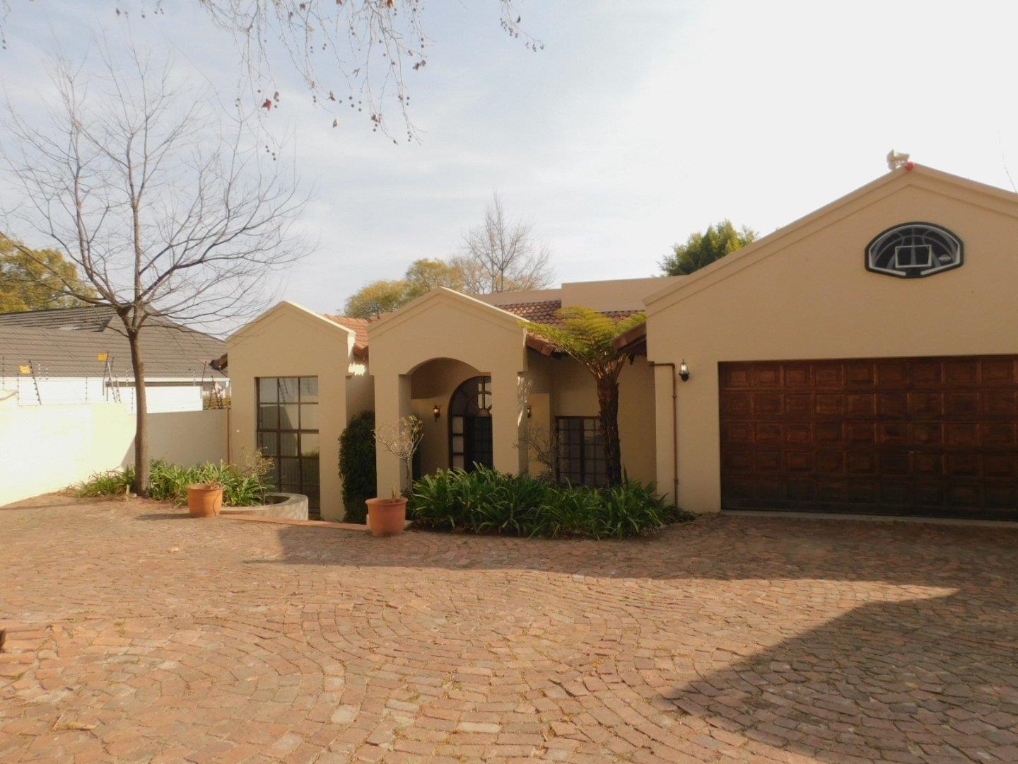 Property and houses for sale and rent in Westcliff, Johannesburg ...