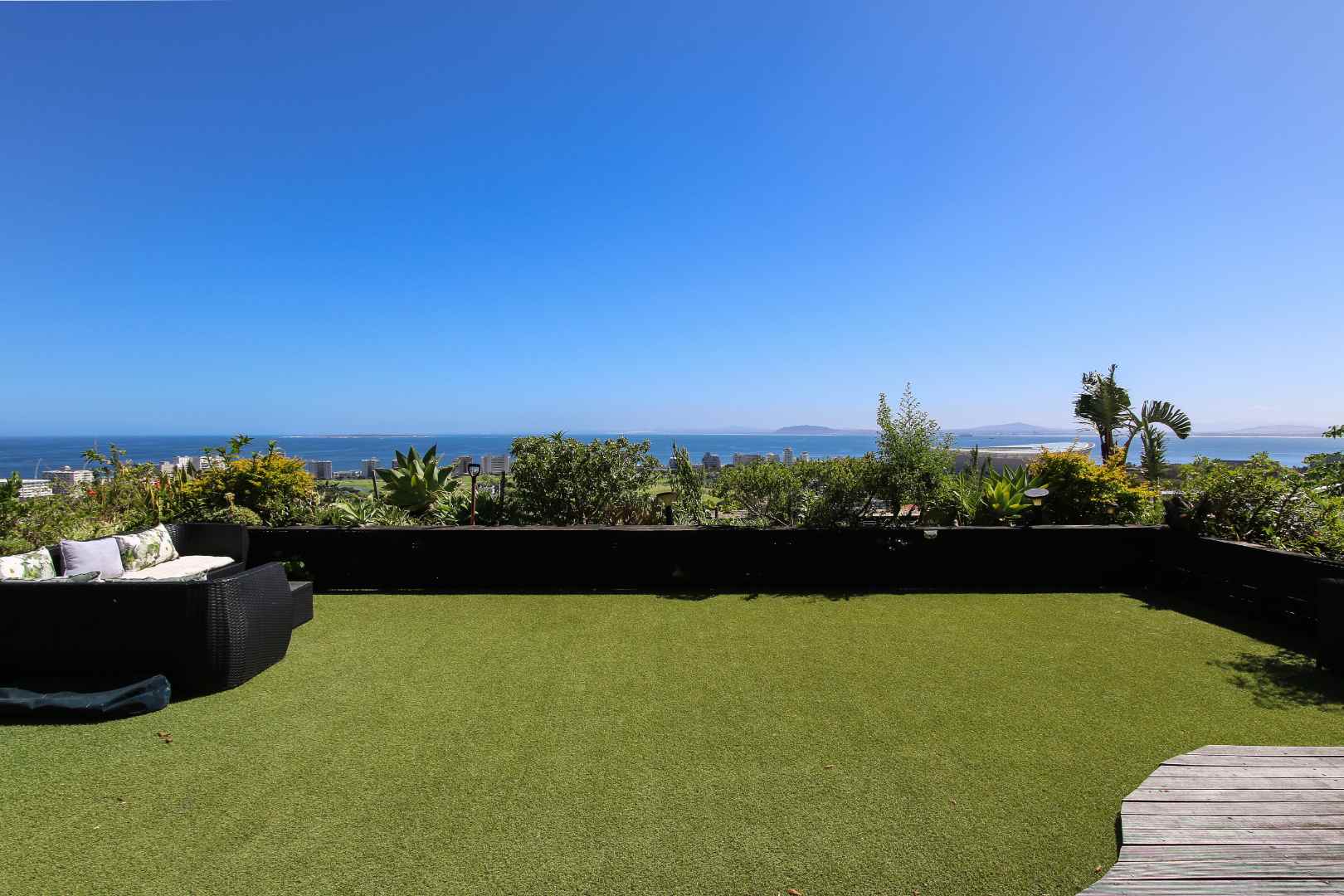 Luxurious 4Level House For Sale in Green Point with Panoramic Views