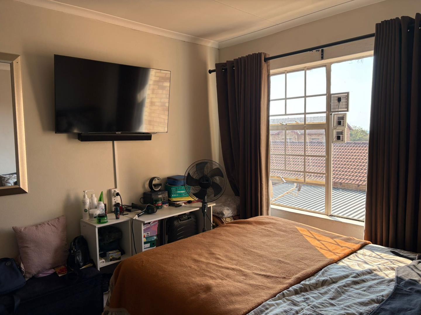 property-image