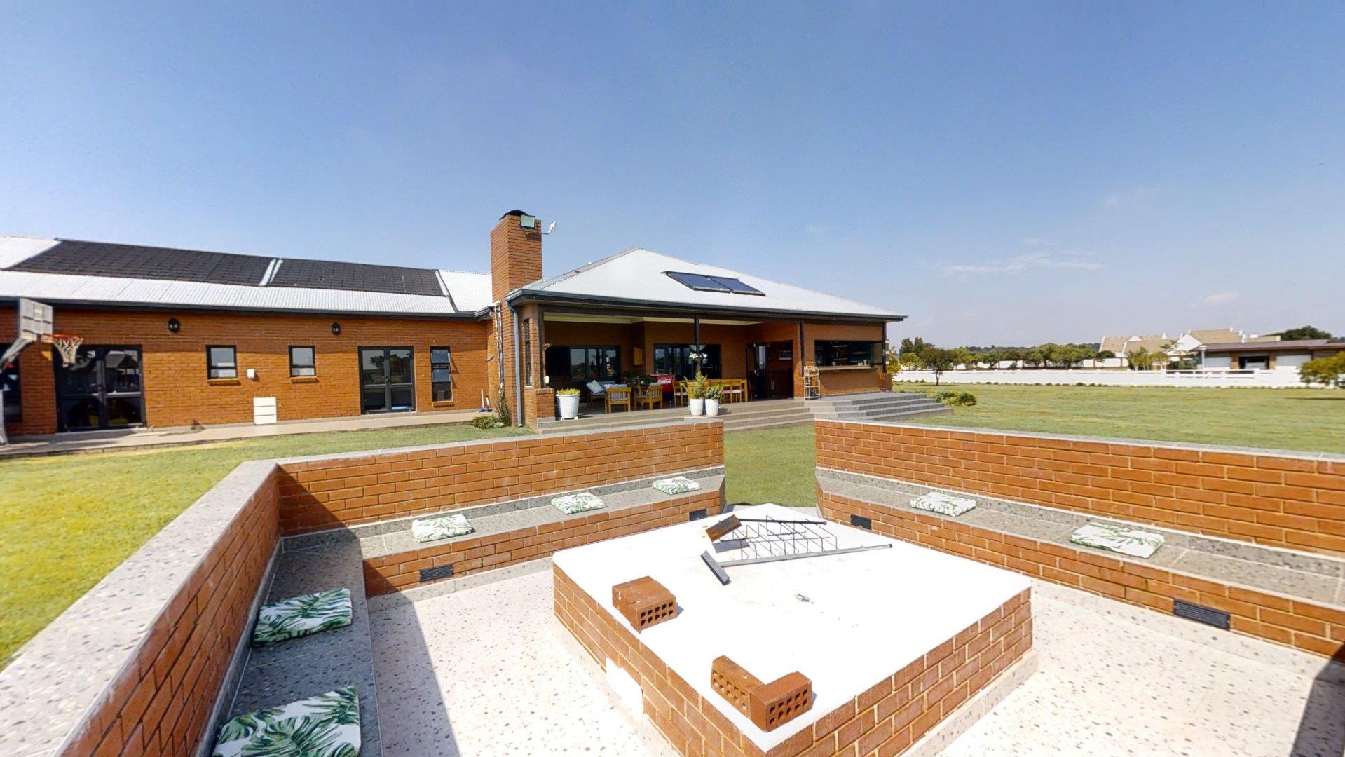 Timeless Style House for Sale in Dunblane Estate with Tranquil