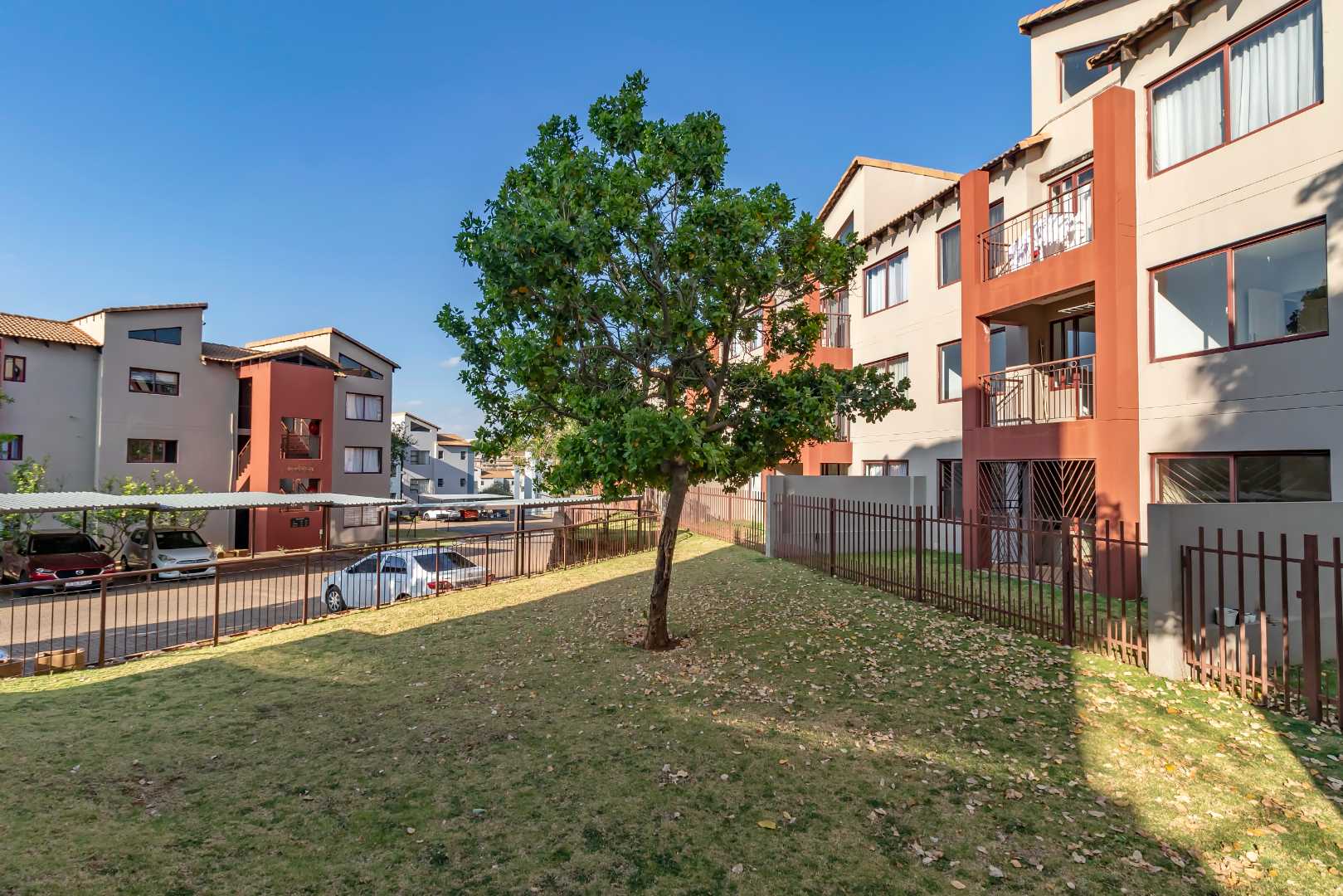 Honeydew Property property and houses for sale in Honeydew, Roodepoort