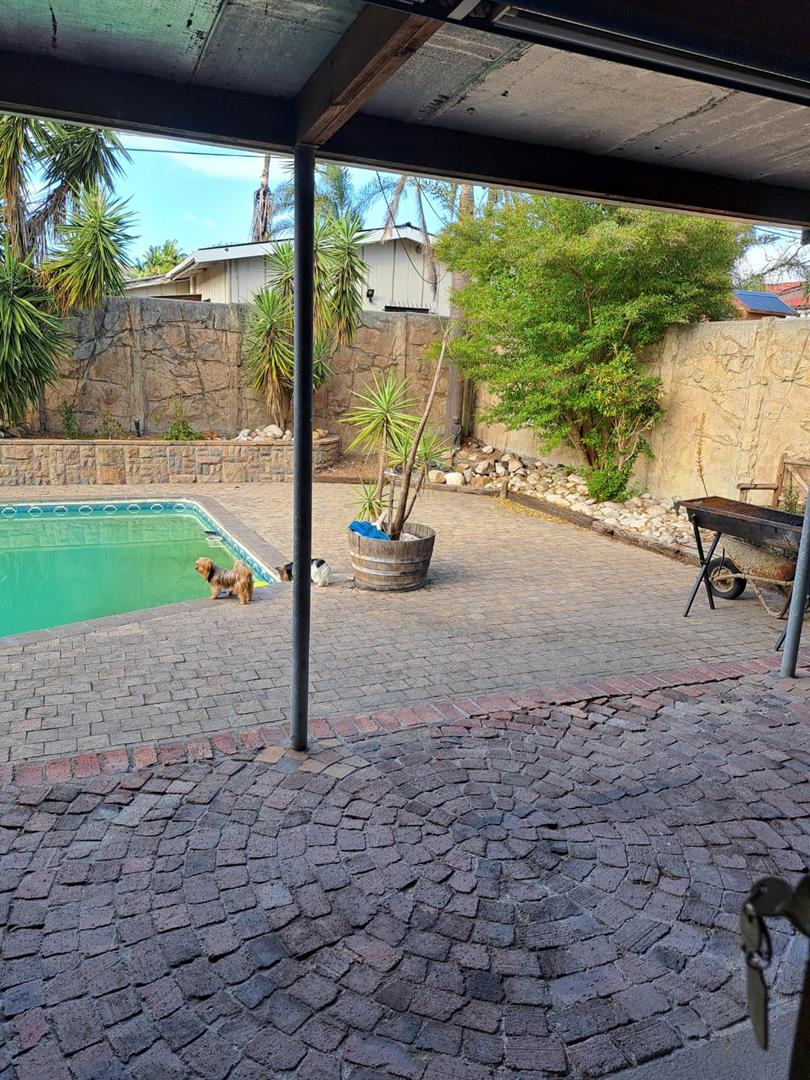 3 Bedroom House in St Dumas For Sale R2,295,000 2238606