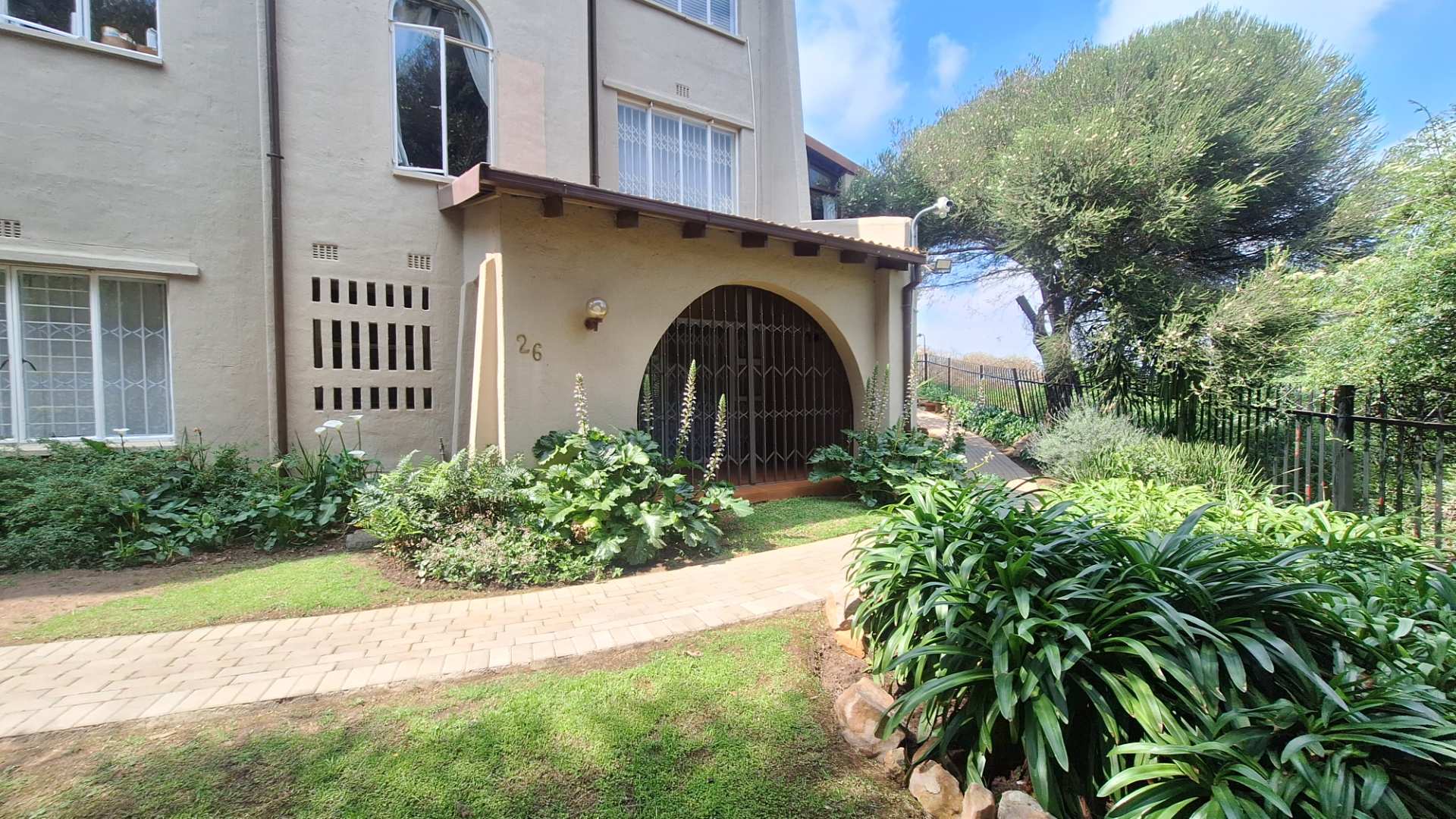 property-image