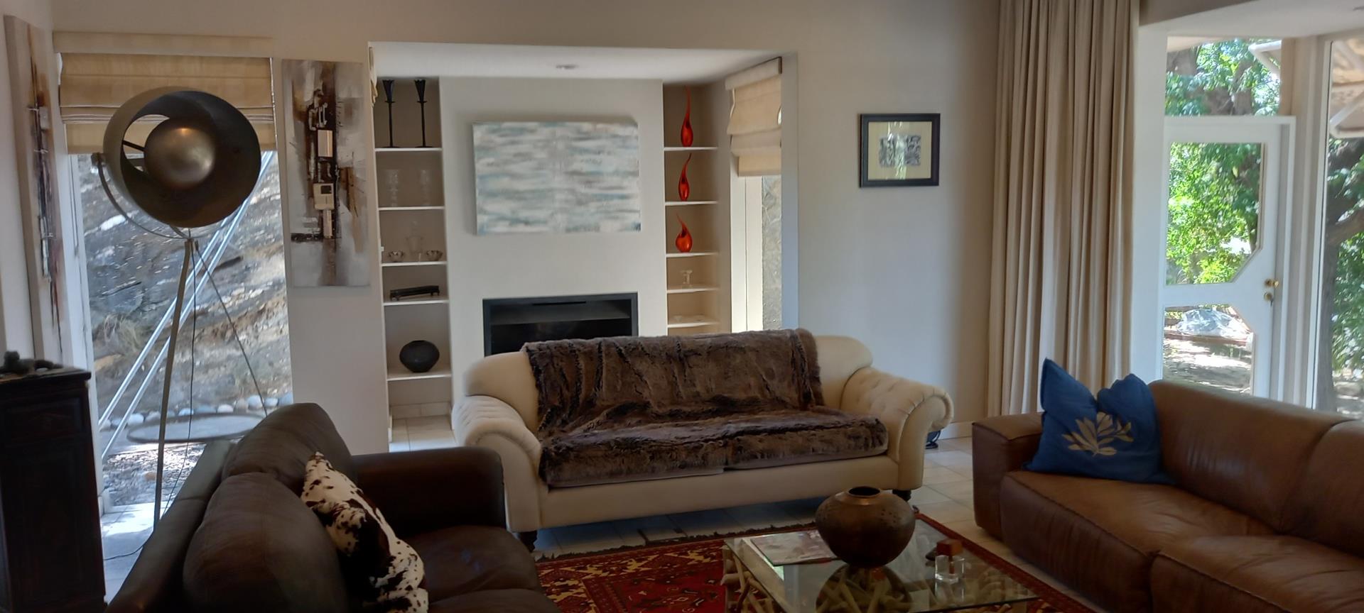 Luxury Hill Property property and houses for sale in Luxury Hill