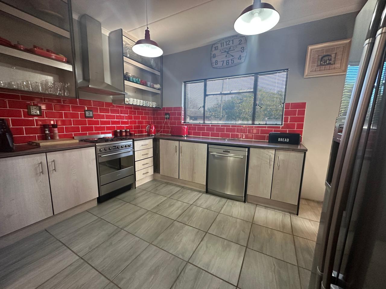 4 Bedroom House For Sale in De Zoete Inval 2172018 MyProperty