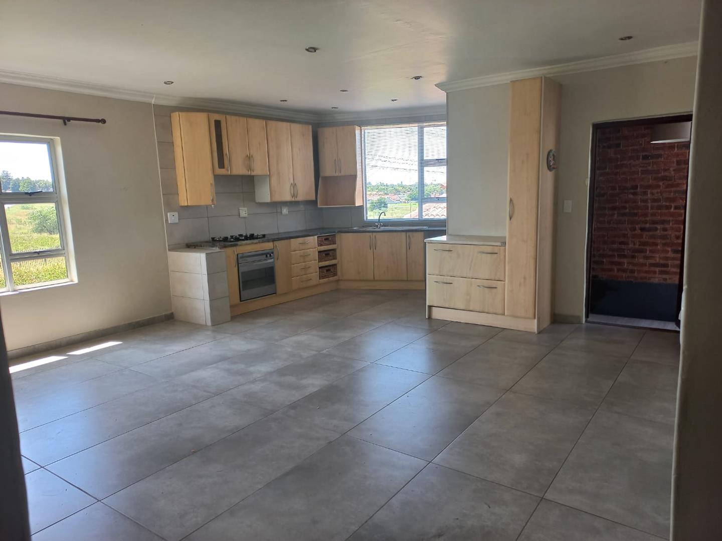 Edleen Apartment for Rent Secure, Modern, Close to Amenities with