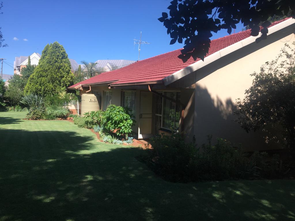 Lyttelton Manor House For Sale in Lyttelton Manor, Centurion was