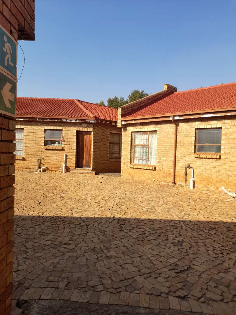 Vosloorus Ext 16 properties for sale