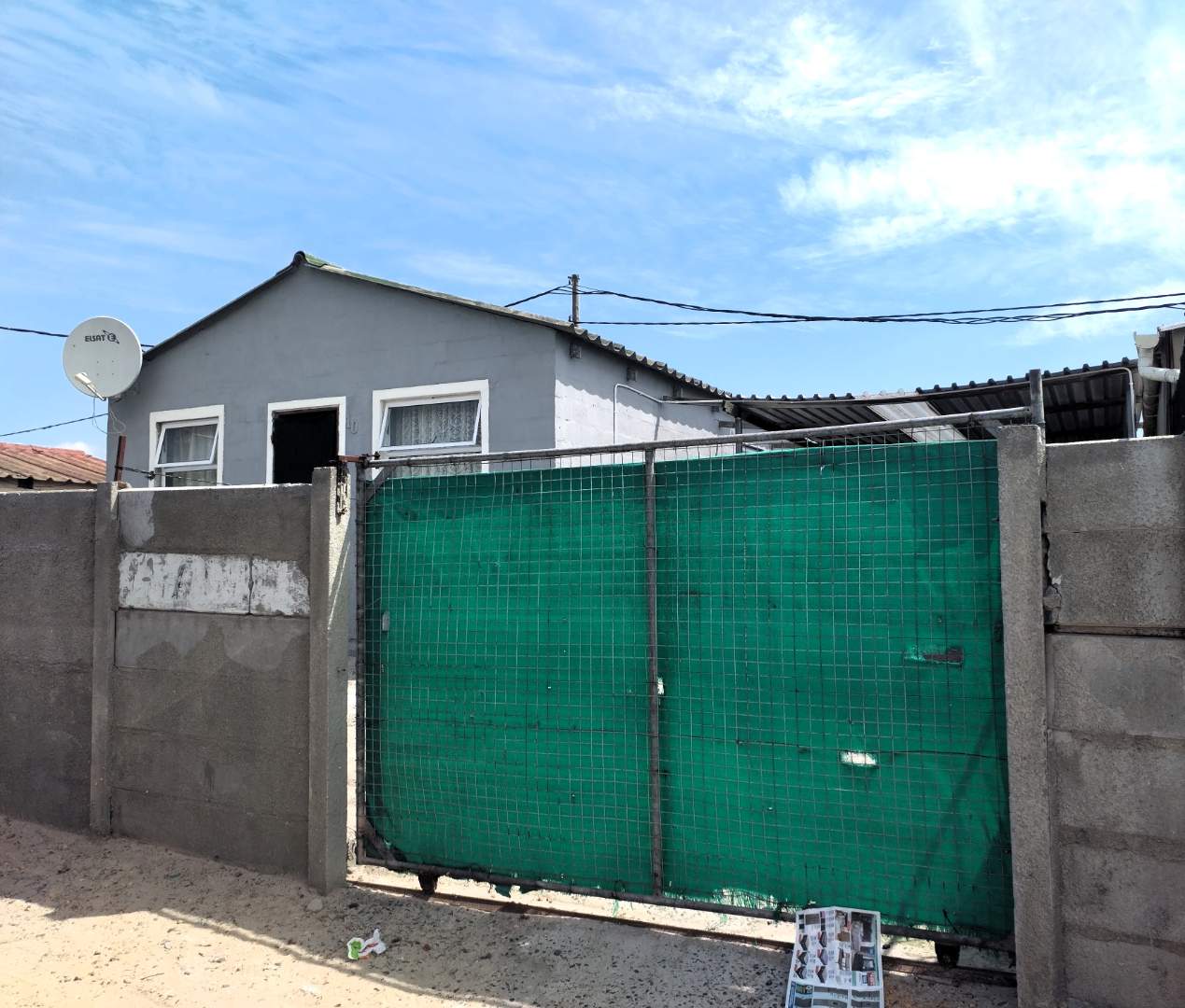 2 Bedroom House in Roosendal, Delft For Sale for R 550,000 2194741